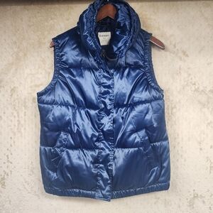 Old Navy Shiny Blue Puffer Vest Women's Size L Zipper Snaps Pockets